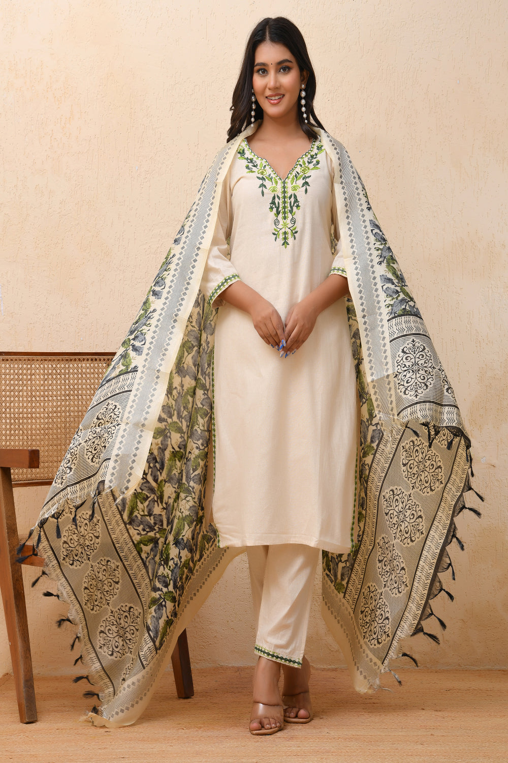 Vaasva Women Cream Embroidered Suit Set - Distacart