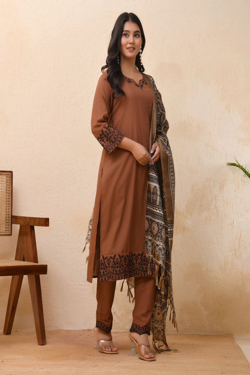 Vaasva Women Brown Embroidered Suit Set - Distacart