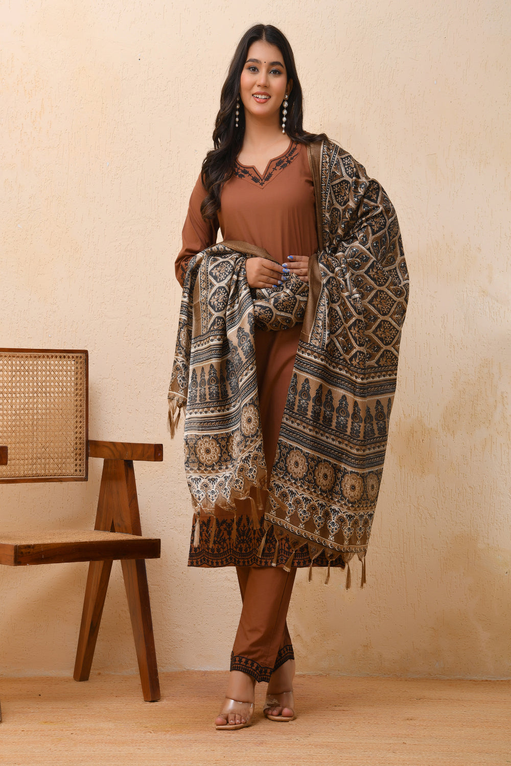 Vaasva Women Brown Embroidered Suit Set - Distacart