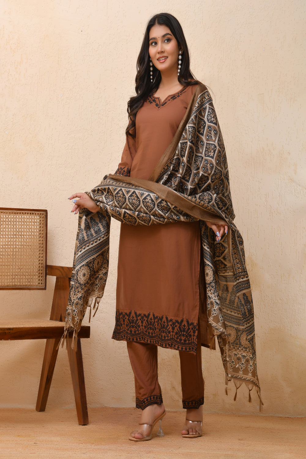 Vaasva Women Brown Embroidered Suit Set - Distacart