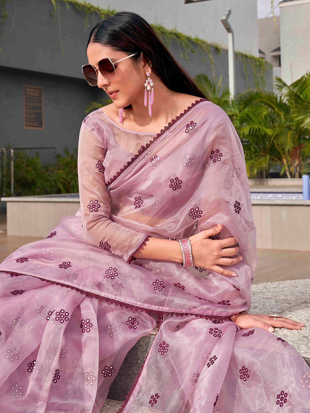 Tikhi Imli Ethnic Motifs Mirror Work Organza Saree - Distacart