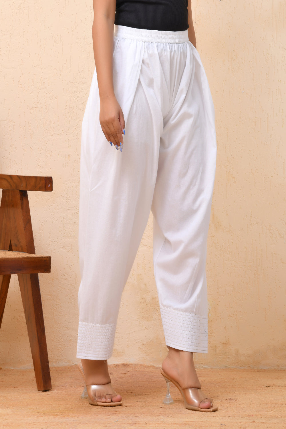 Vaasva Women White Solid Farshi Pant
