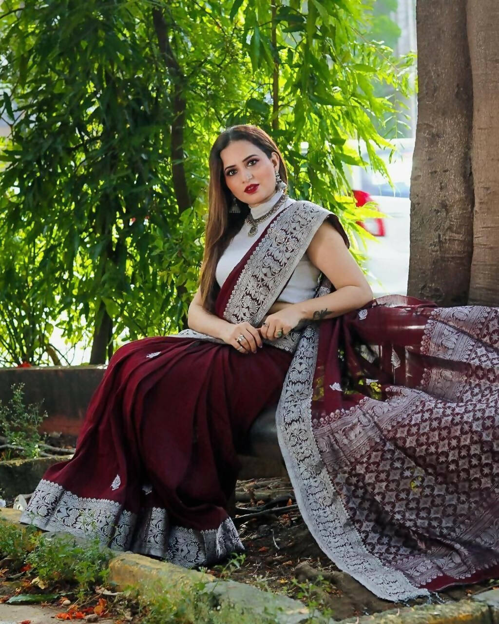 DEIANA'S Beautiful Designer Golden zari Soft Lichi Silk Saree - Wine