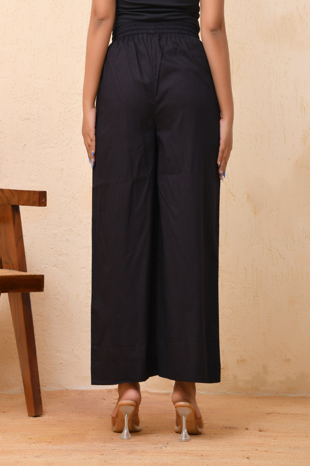 Vaasva Women White Solid Palazzo Pant