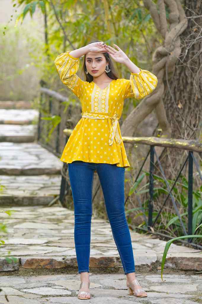 Juniper Women's Mustard Geometric Printed Rayon Flex Peplum Tunic