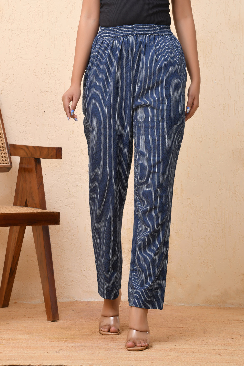 Vaasva Women Royal Blue Straight Pant