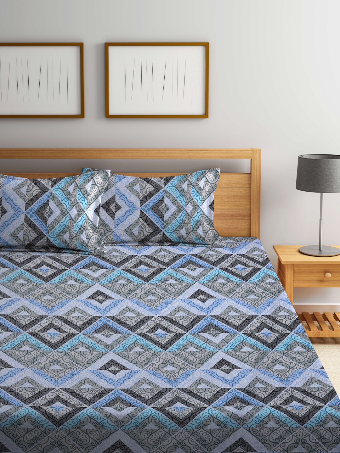 BOMBAY DYEING Epigram Blue & Grey Ethnic Cotton 120 TC Queen Bedsheet With 2 Pillow Covers