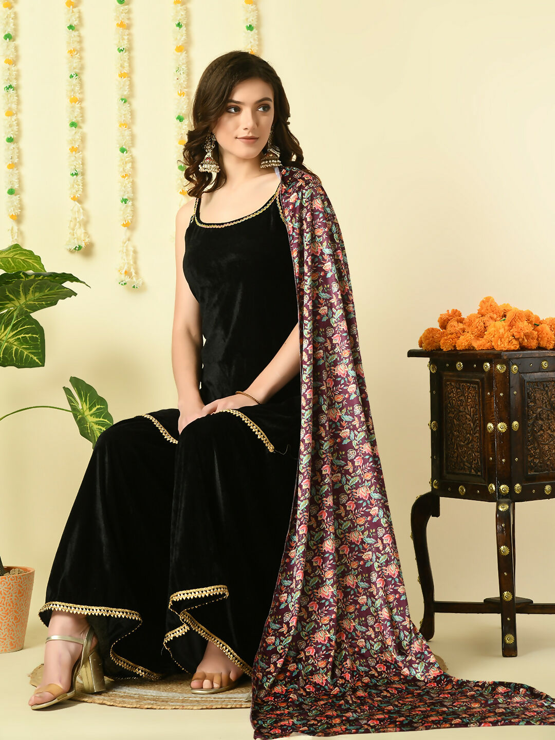 Myshka Women's Black Velvet Kurti & Sharara With Dupatta Party Sets