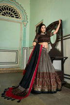 Vastranavya Kashmiri Print With Foil Print Lehenga With Unstitched Printed Blouse - Grey