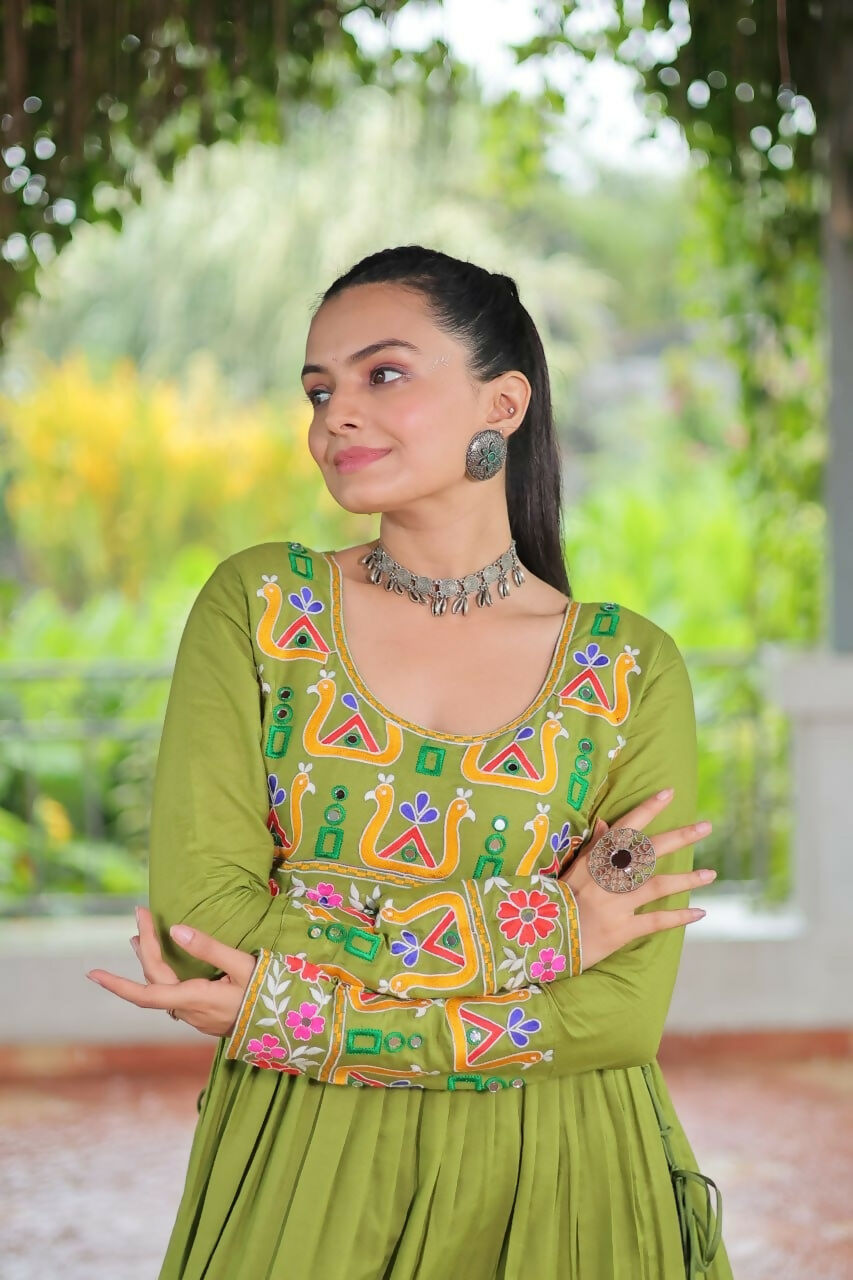 VN-KA-Navratri-1183-Green-5