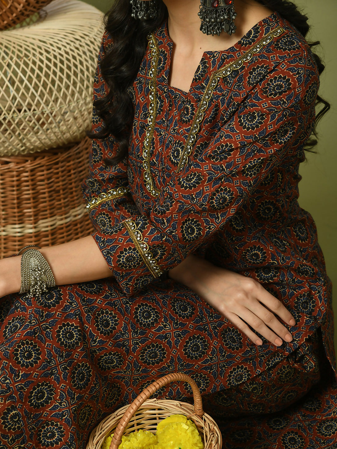 Myshka Women's Multi Printed Cotton Straight Party Kurta Set