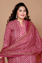 Miravan Women Plus Size Pink Straight Floral Printed Kurta & Palazzo With Dupatta - Distacart