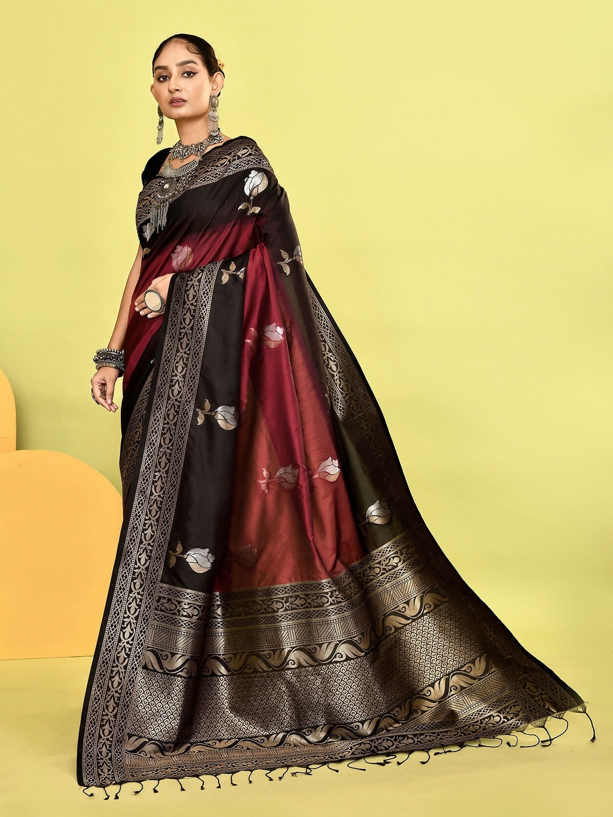 Joban Fashion Maroon & Black Plain With Weaving Border Banarasi Silk Sarees