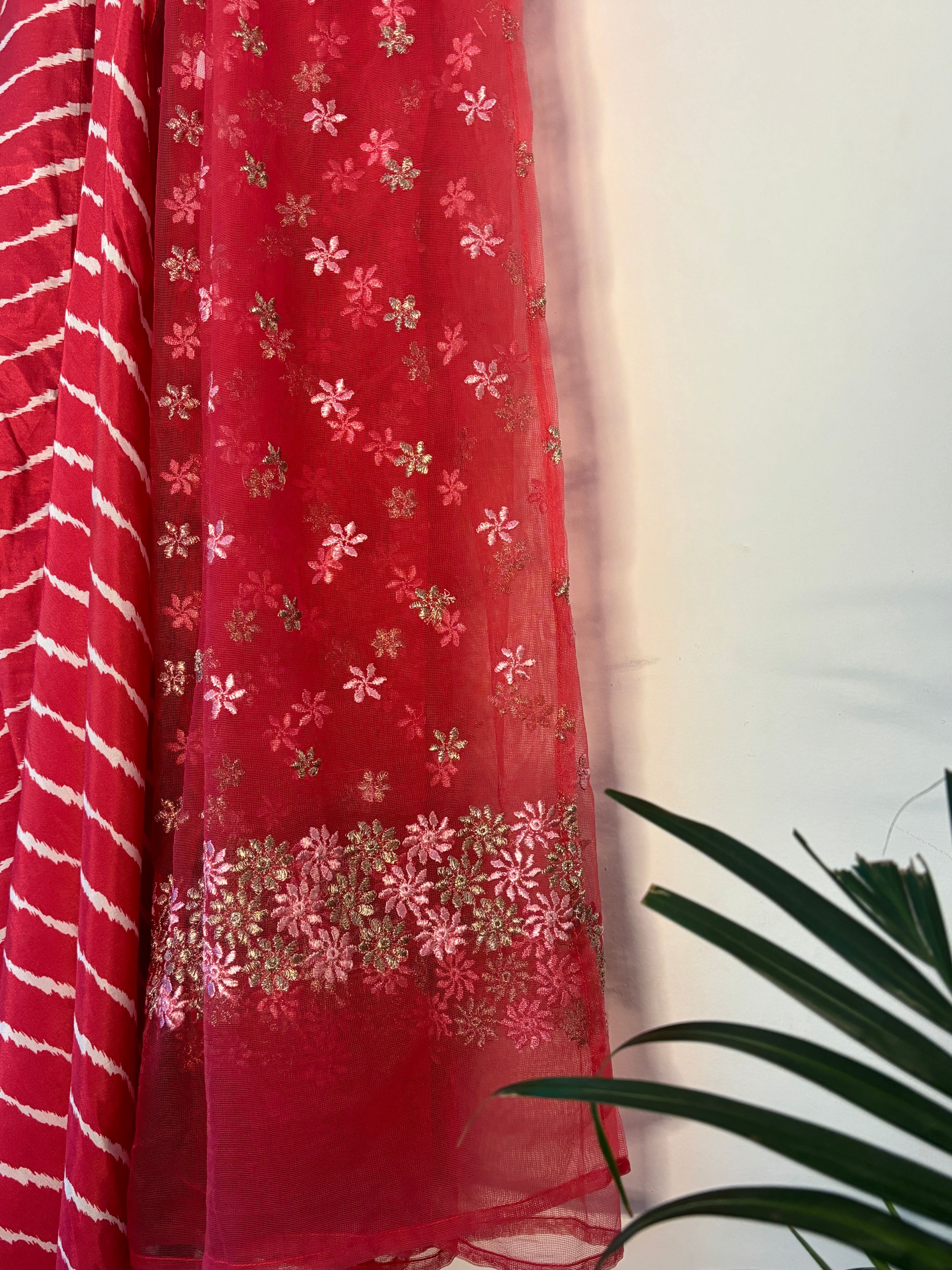 trueBrowns Pink Leheriya Saree