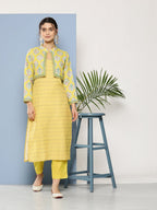 Ahalyaa Women Yellow Floral Printed Kurta with Trousers & Jacket
