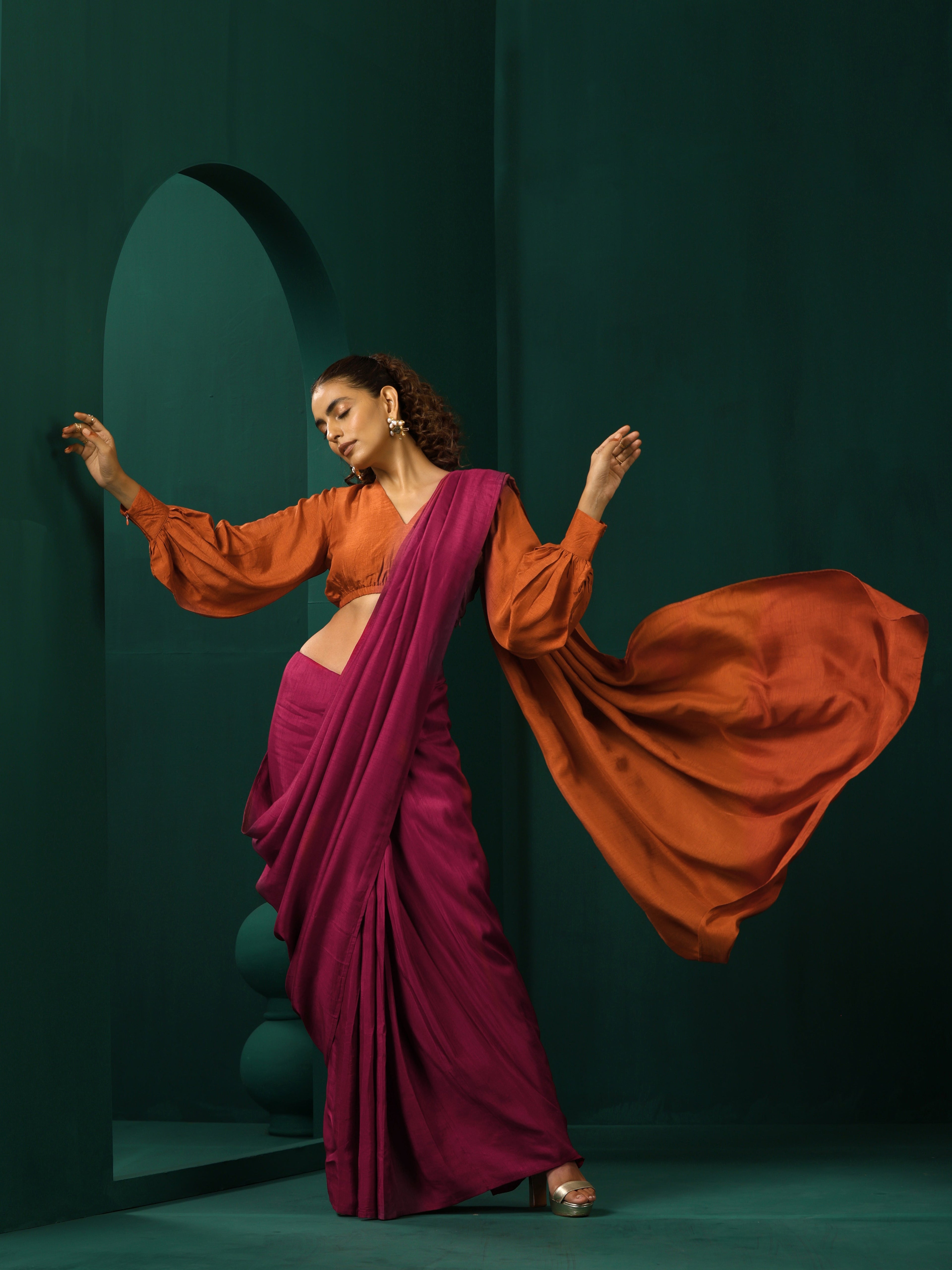 trueBrowns Maroon Rust Silk Ready To Wear Saree
