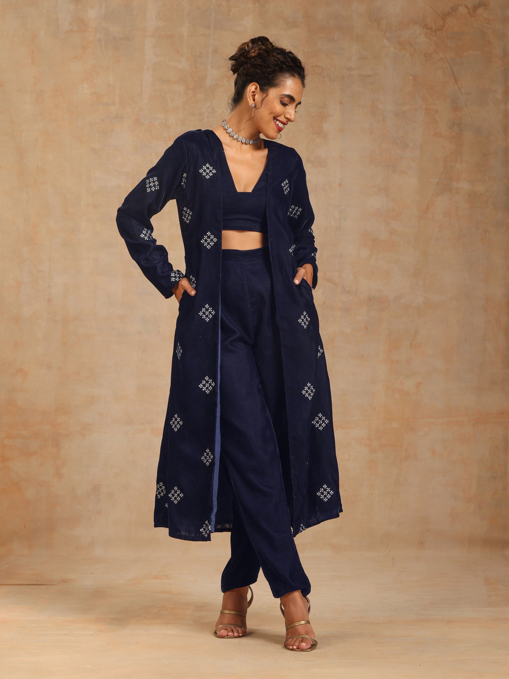 trueBrowns Midnight Blue Velvet Embroidered Jacket Set | Relove - Distacart