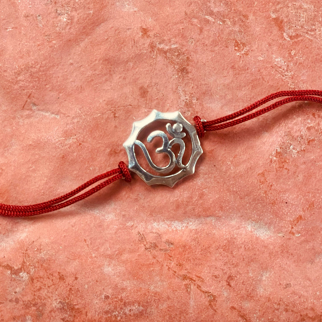 trueBrowns 925 Sterling Silver Embossed Om Thread Rakhi - Distacart