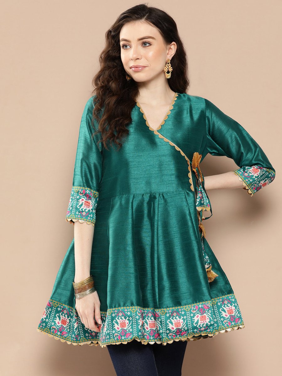 Ahalyaa Embroidered Ethnic Tunic