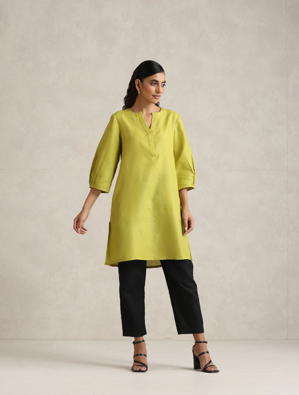 trueBrowns Green Cotton Blend Short Kurta - Distacart
