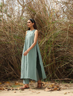 trueBrowns Blue Cotton Dobby S/L Kurta Set - Distacart