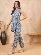 InWeave Peacock Blue White Moroccan Print Round Neck Kurta Set