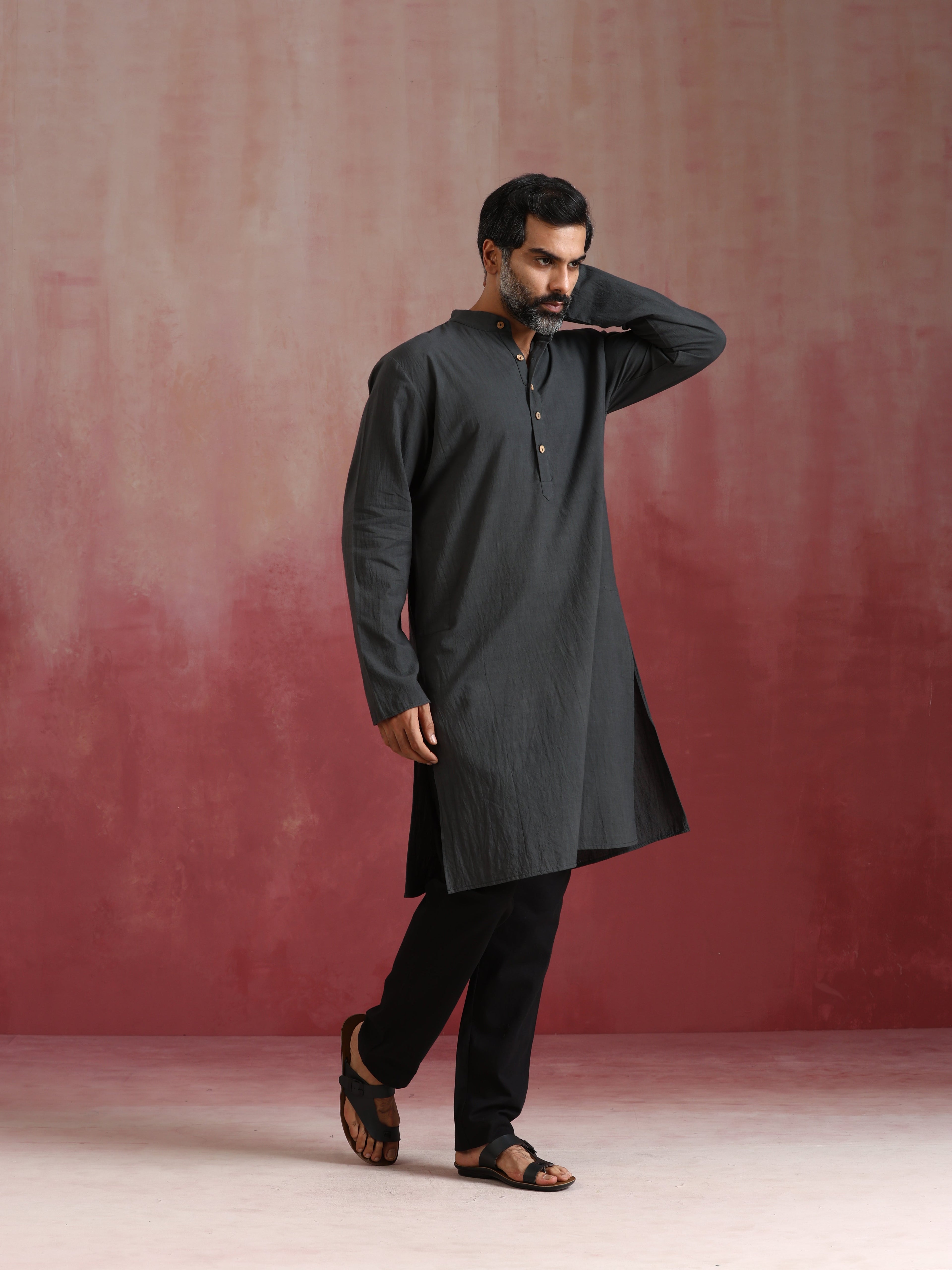 trueBrowns Men's Charcoal Grey Mandarin Collar Kurta