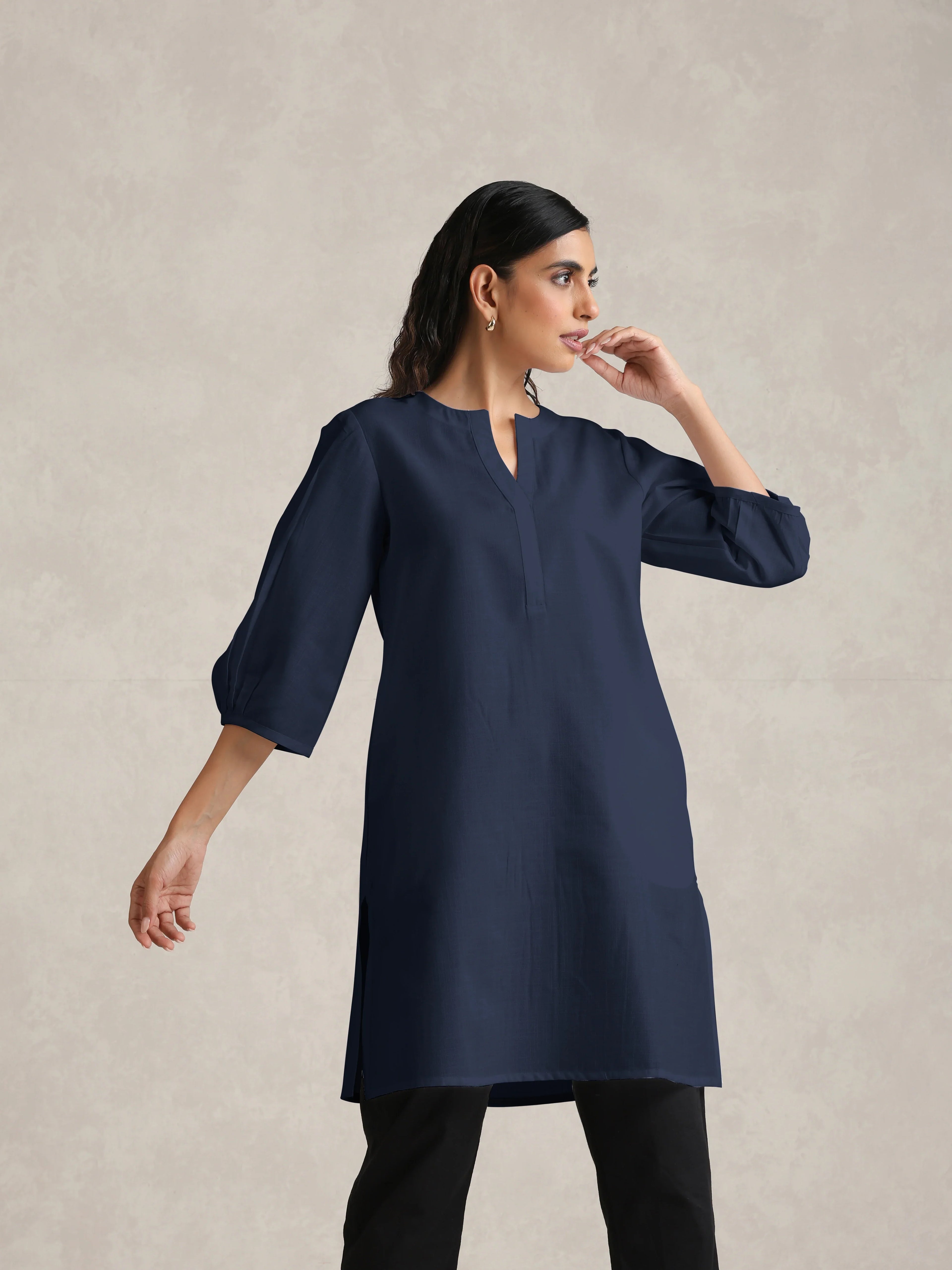 trueBrowns Blue Cotton Blend Short Kurta - Distacart