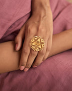 trueBrowns Gold-Polished Circle Ring