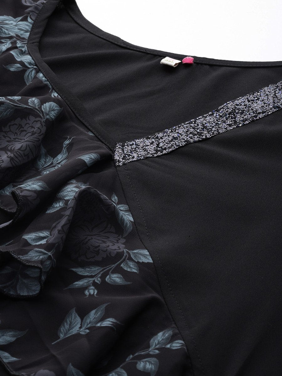 Ahalyaa Floral Bell Sleeves Kurta