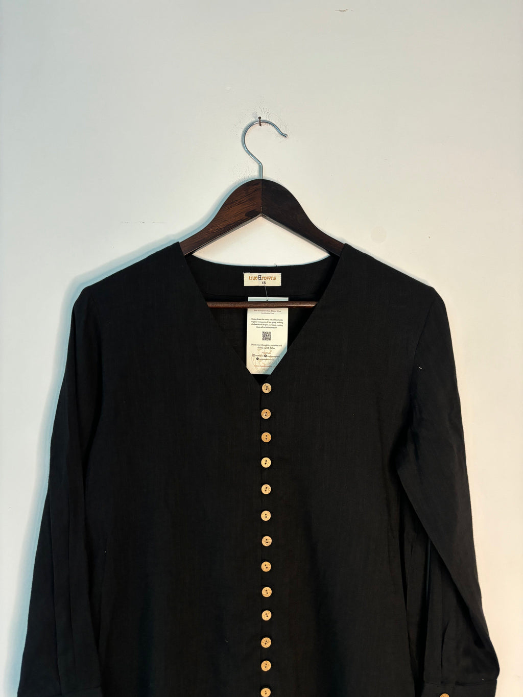 trueBrowns Black Slub Short Top
