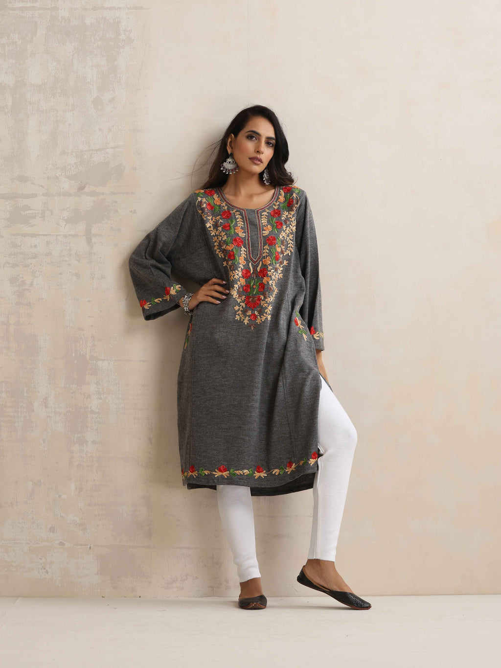 trueBrowns Grey Kashmiri Embroidered Woollen Phiran Kurta - Distacart
