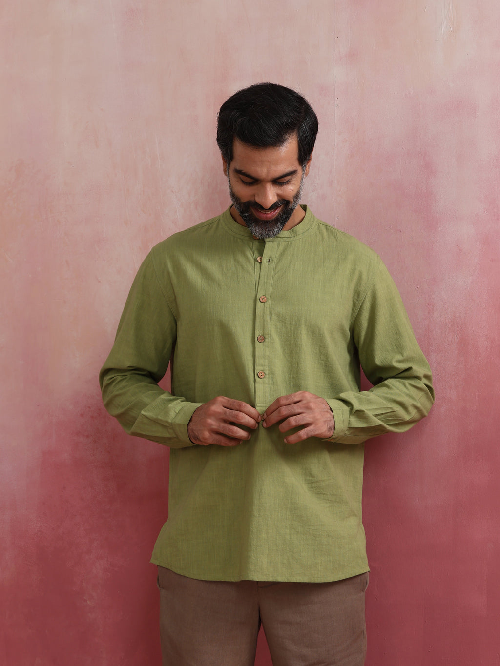 trueBrowns Men's Pista Green Cotton Mandarin Collar Stylized Kurta