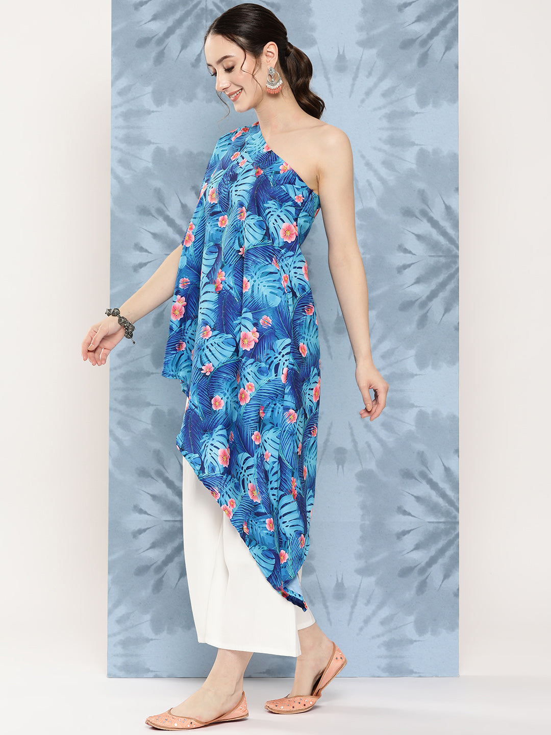 InWeave Women's Blue Pink Japanese Art Oneshoulder Top