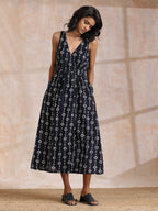 trueBrowns Black White Geometric Print Cotton Sleeveless Wrap Dress - Distacart