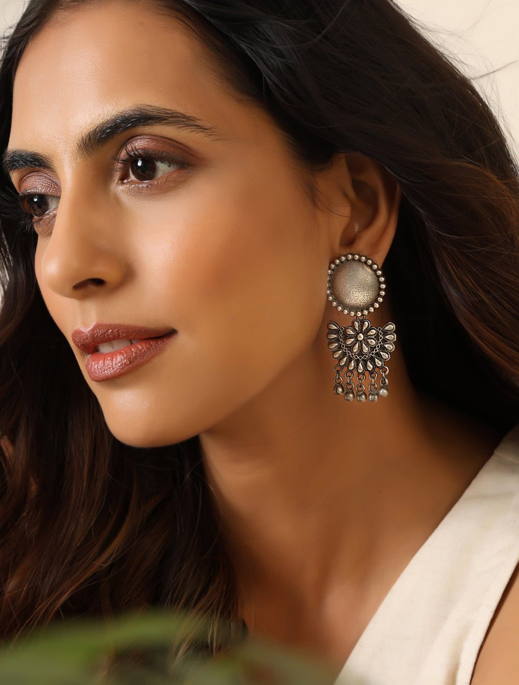 trueBrowns Silver Crescent Floral Earrings - Distacart
