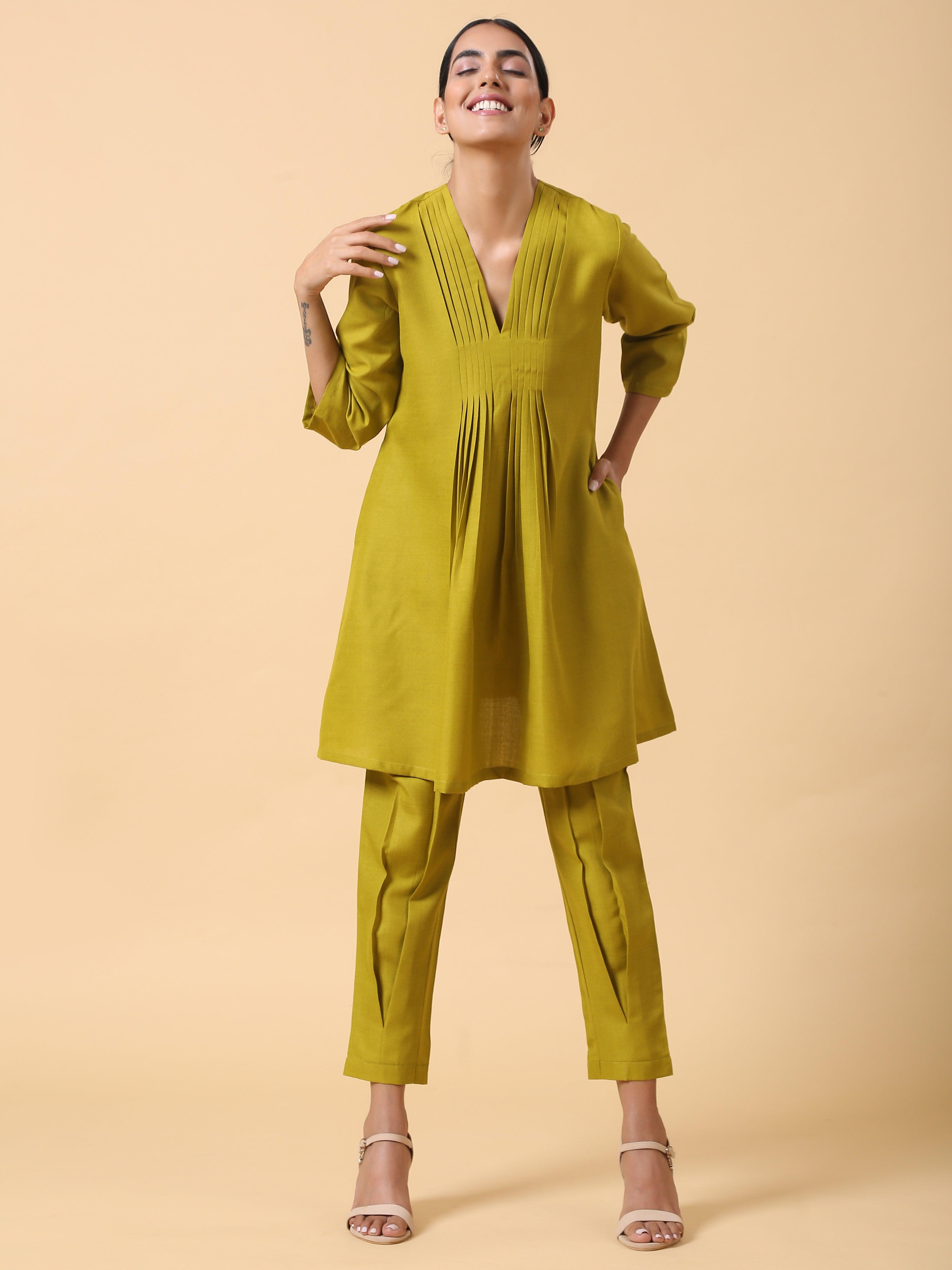 trueBrowns Cotton Linen Lime Green Pleated Co-Ord Set | Relove - Distacart