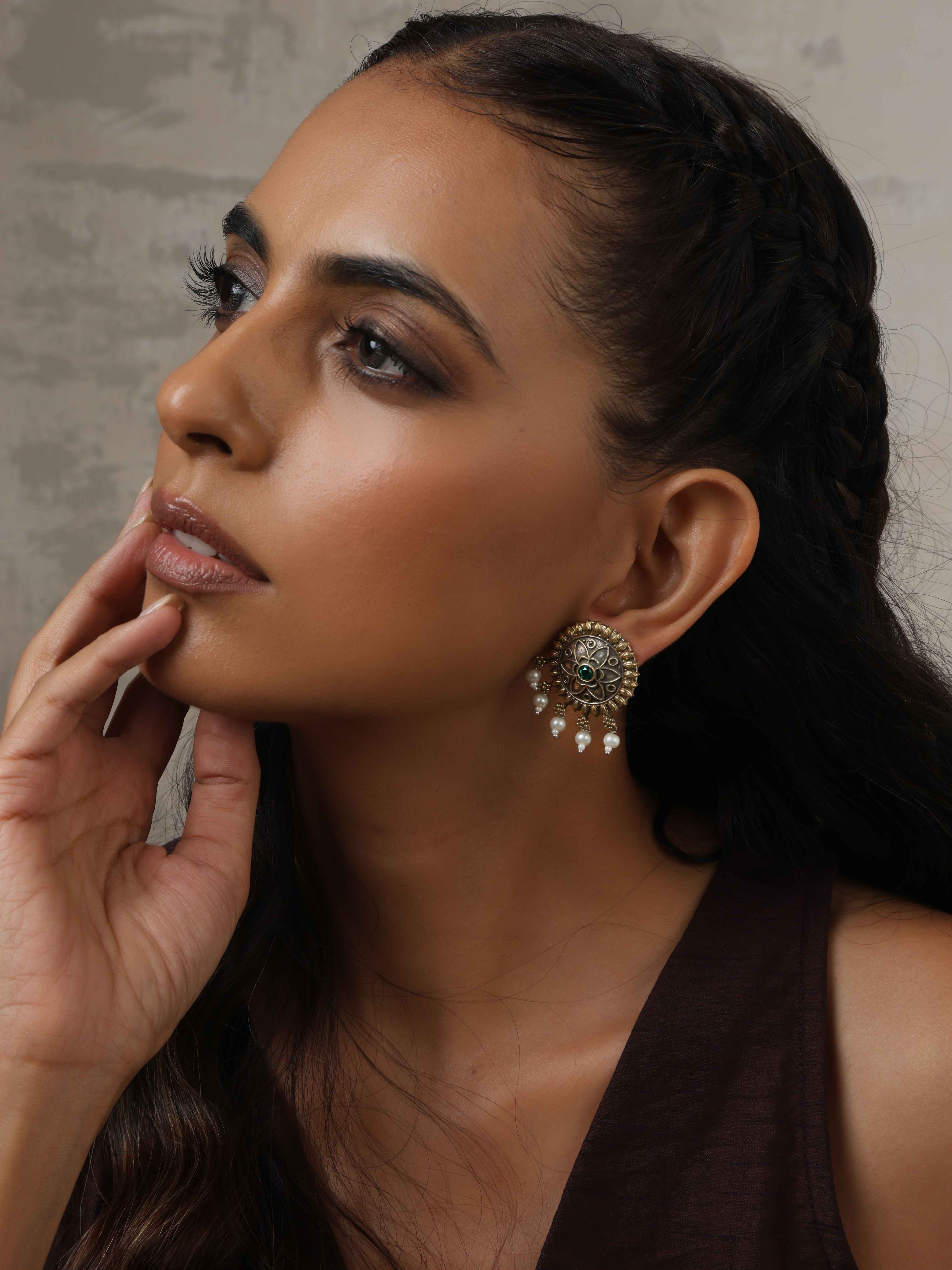 trueBrowns Silver Gold Tone Floral Stud Earrings - Distacart