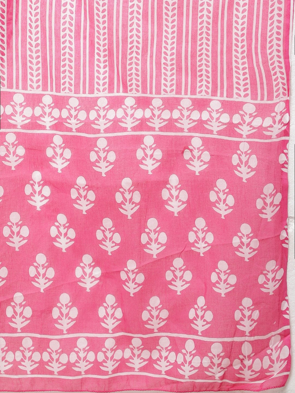 Sangria Women Floral Printed Mirror Work Pure Cotton Kurti with Trousers & Dupatta