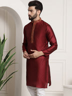 Sojanya Men Red Embroidered Straight Kurta