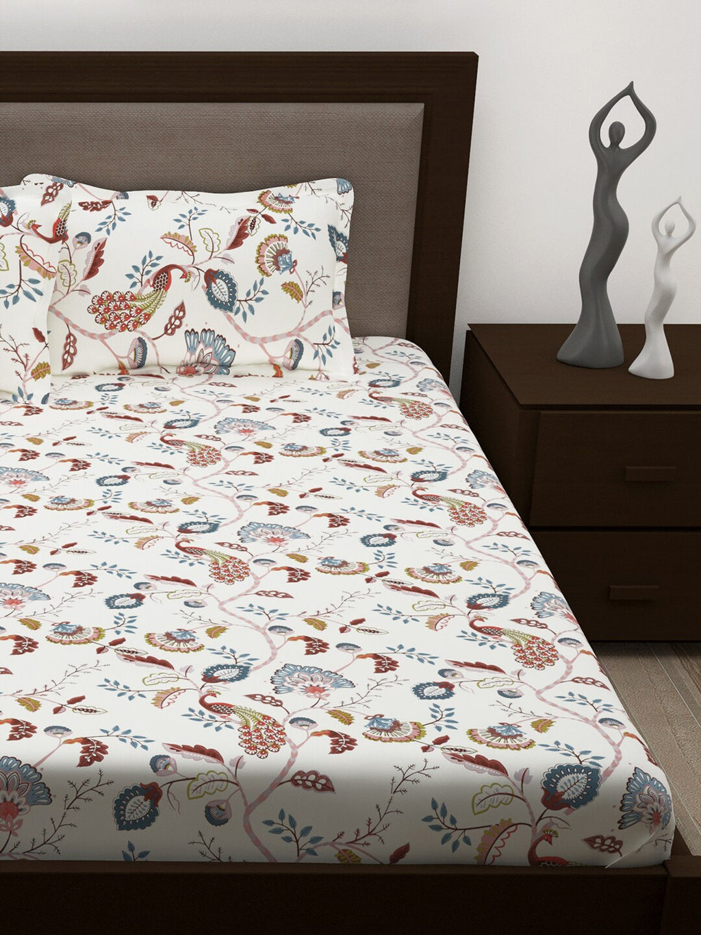 Story@home White & Yellow Ethnic Motifs Cotton 186 TC Queen Bedsheet With 2 Pillow Covers