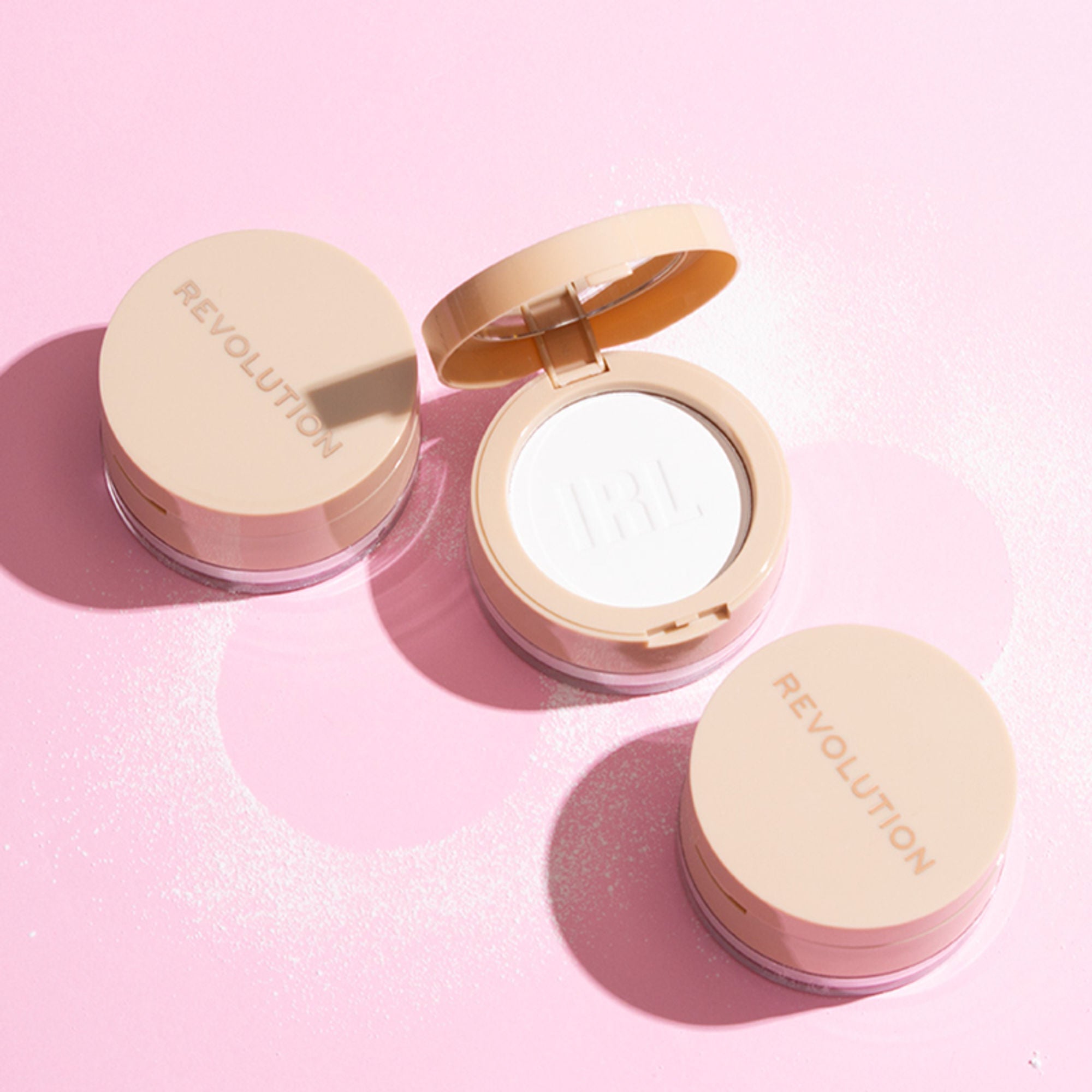 Makeup Revolution IRL Soft Focus 2 In 1 Powder Translucent
