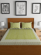 Urban Magic Green & White Ethnic Motifs Cotton 104 TC Queen Bedsheet with 2 Pillow Covers