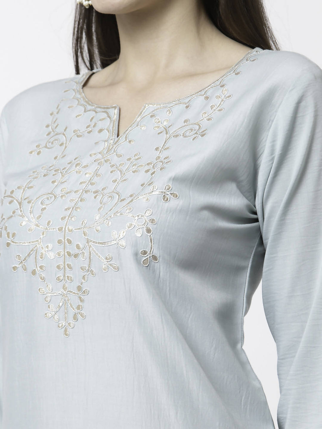 Myshka Grey Silk Blend Embroidered 3/4 Sleeve Round Neck Kurta Pant Dupatta Set