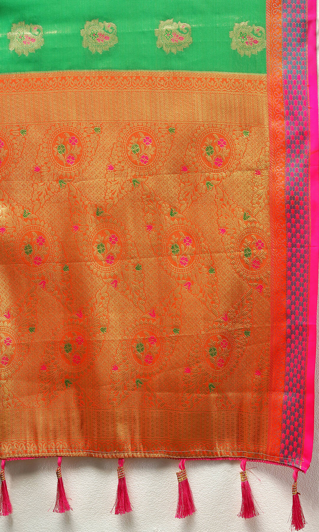 Lorenvalley Fashion Navyblue Kanjivaram Silk Woven Design with Zari Weaving Saree