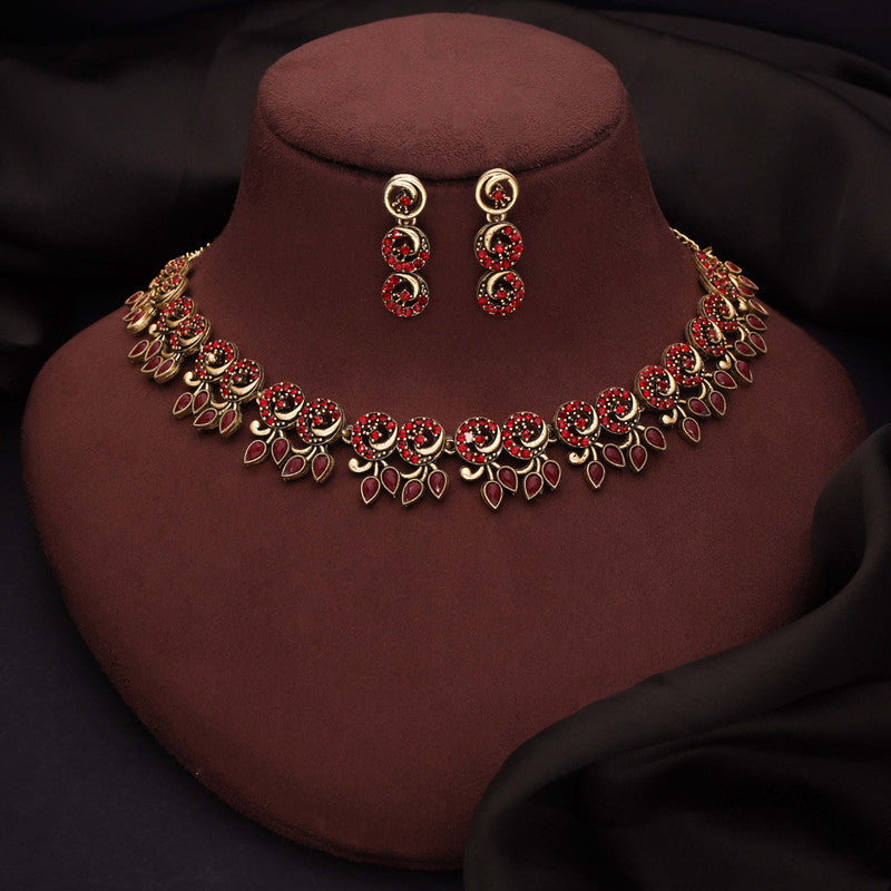Tehzeeb Creations Gold Pleate Maroon Colour Choker Set