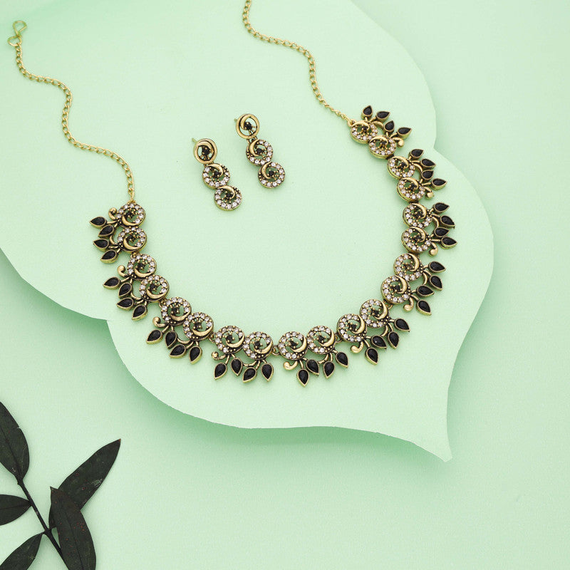 Tehzeeb Creations Gold Pleate Black Colour Choker Set