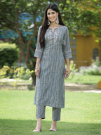 Juniper Grey Muslin Festive Printed Straight Skd For Women - Distacart