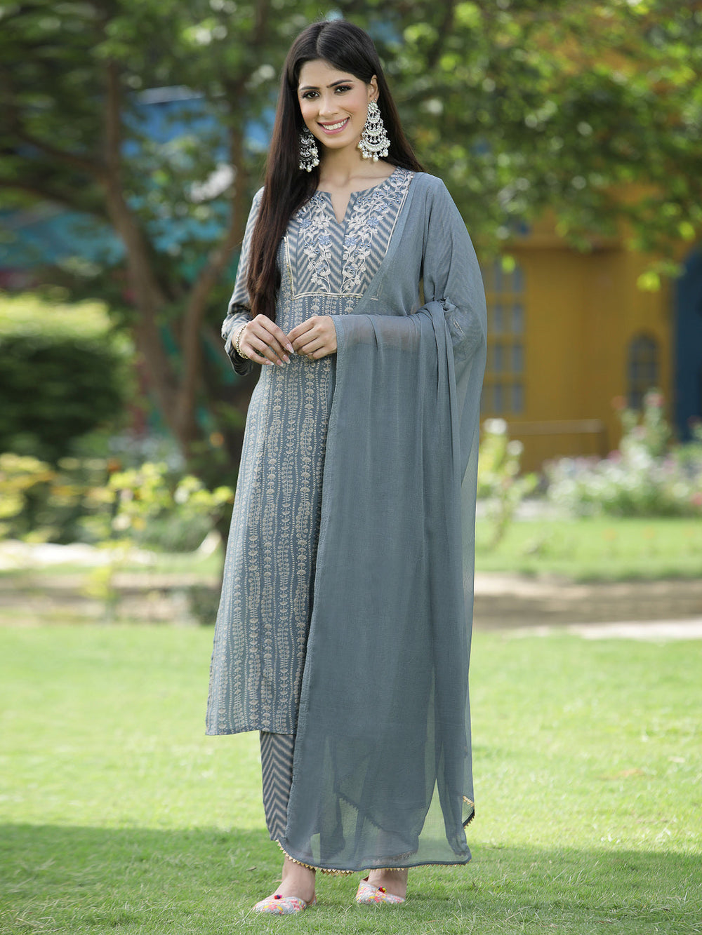 Juniper Grey Muslin Festive Printed Straight Skd For Women - Distacart