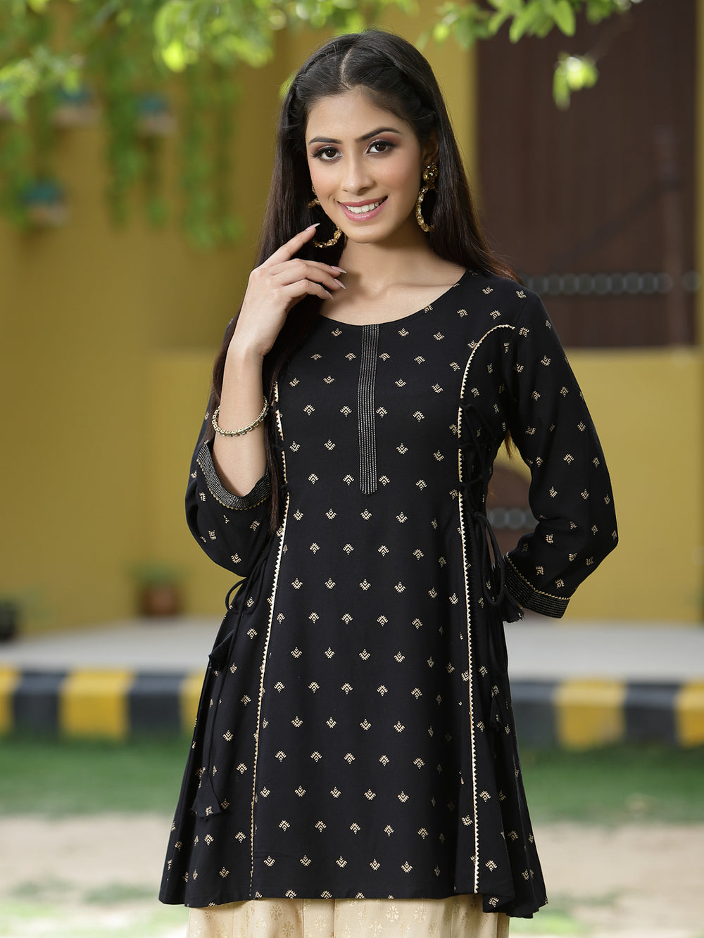 Juniper Black Rayon Festive Printed A-Line Tunic For Women - Distacart